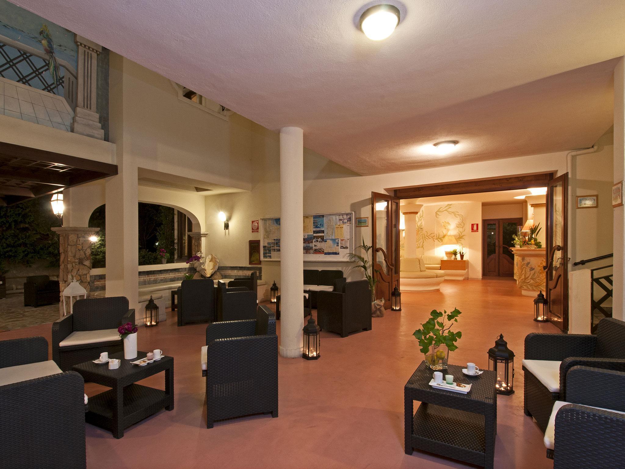 Hotel Palau Exterior foto