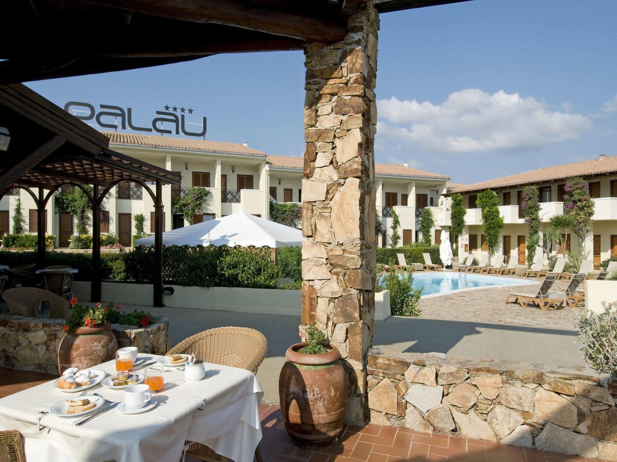 Hotel Palau Exterior foto